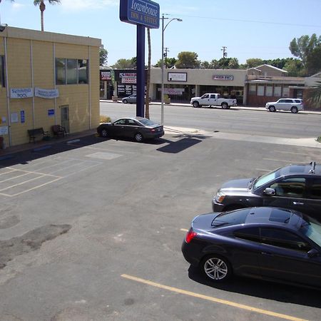 Townhouse Inn And Suites Brawley Esterno foto